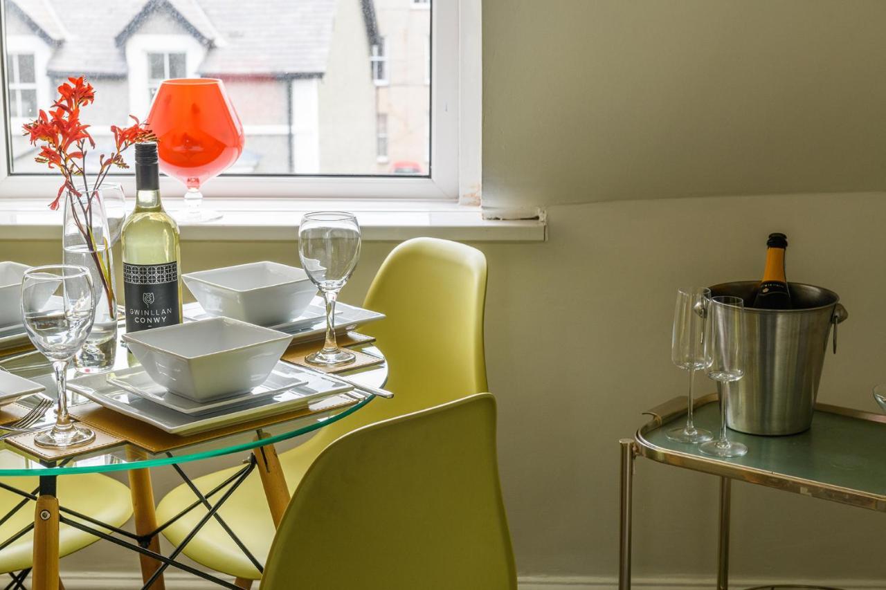 Cludfan - In The Heart Of Llandudno Apartment Bagian luar foto